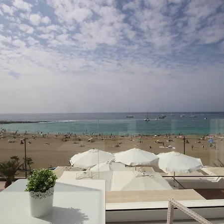 Apartament View, Vistas, Cristianos